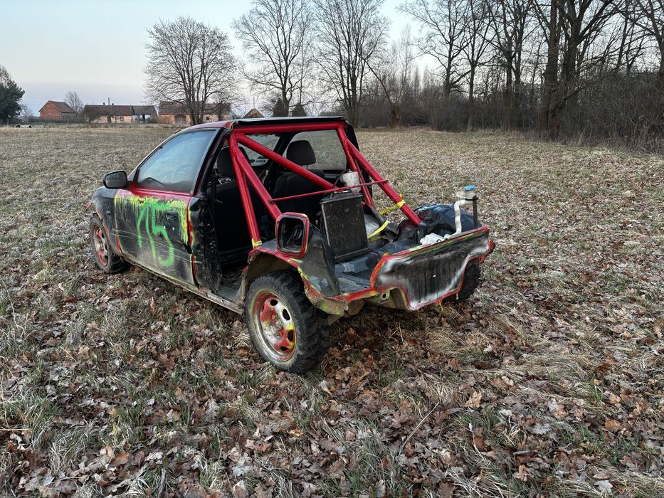 Honda Civic przygotowana pod wrak race