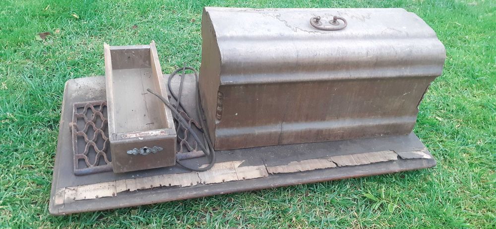 Góricke,maszyna do szycia, pokrywa, retro, PRL, vinted,rekwizyt.