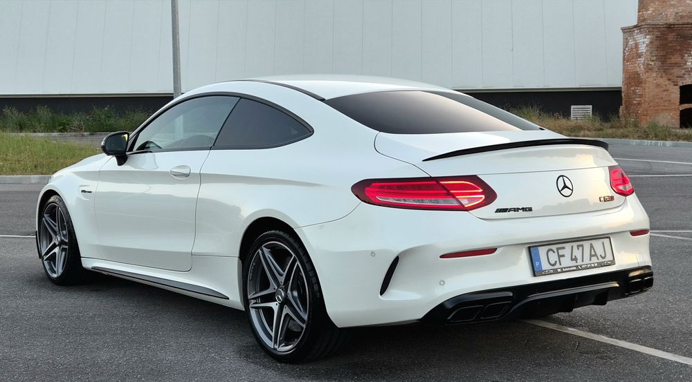 MERCEDES C63S COUPE 510 CV BI_TURBO V8 4.0