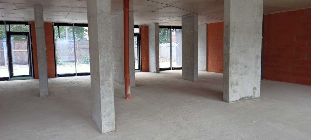 Здаються в оренду комерційні прим. ЖК "IQ House"(район Нафти газу) .