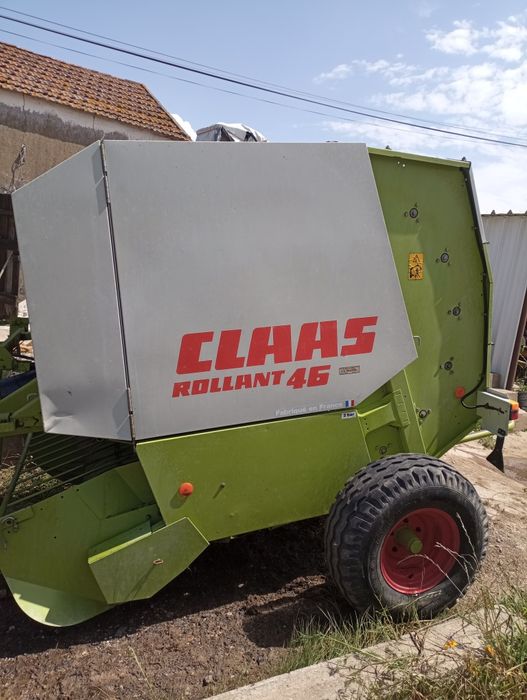 Enfardadeira de rolos claas