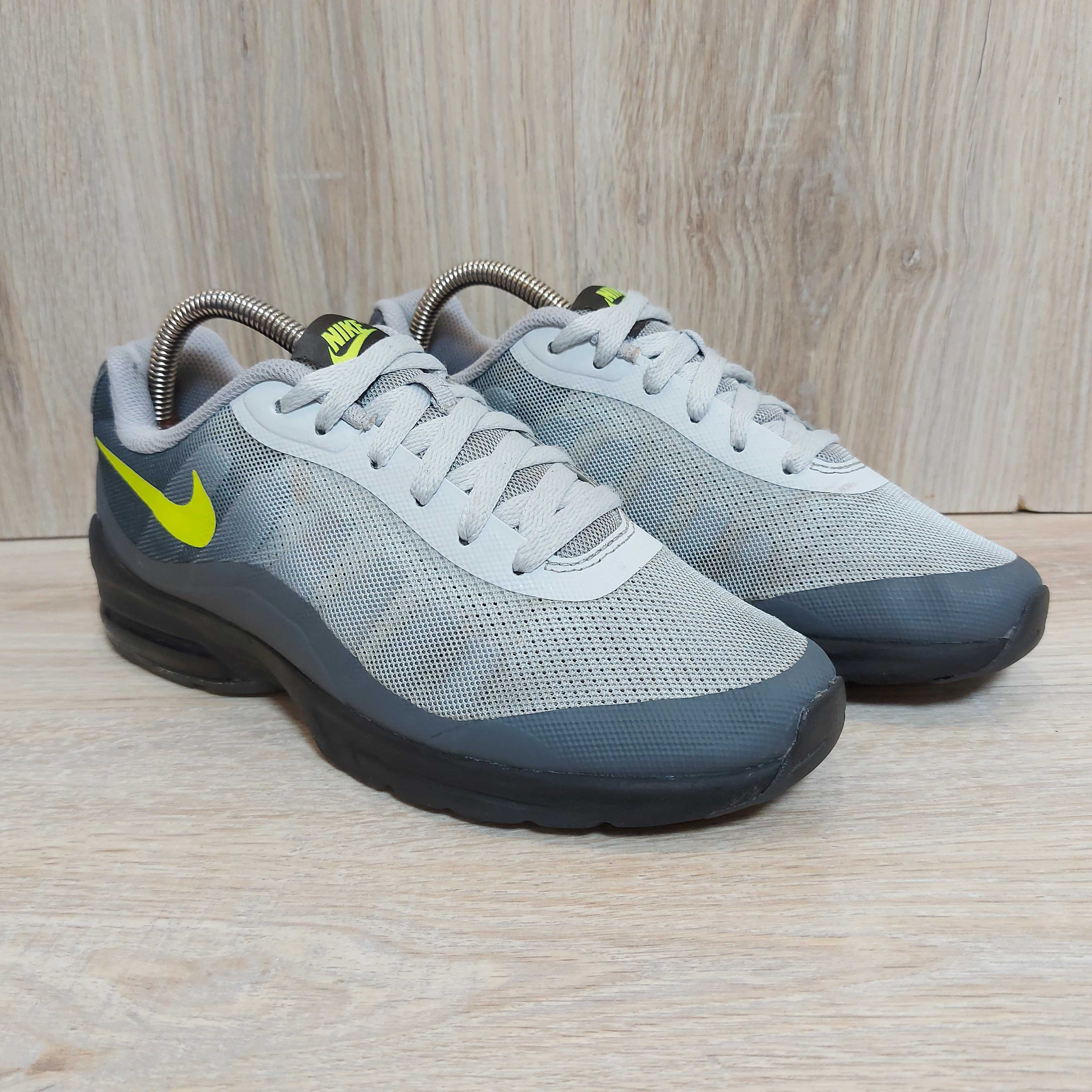 Nike air max invigor original hotsell