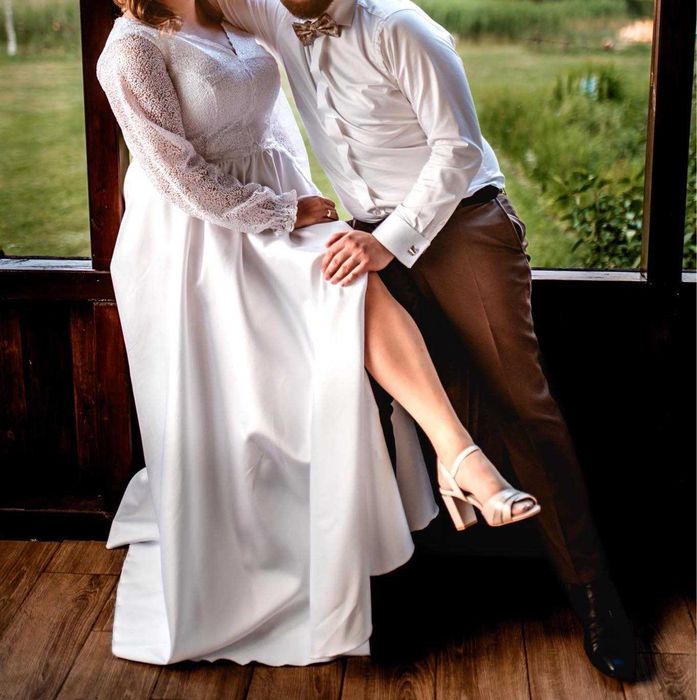 Suknia ślubna długi rękaw ze zdobioną górą szyta na miarę