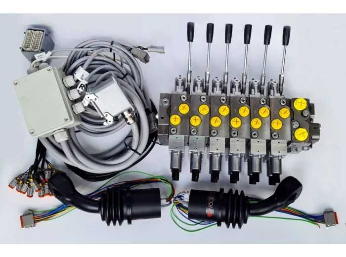 Rozdzielacz proporcjonalny 12VDC 100L + 2 joysticki