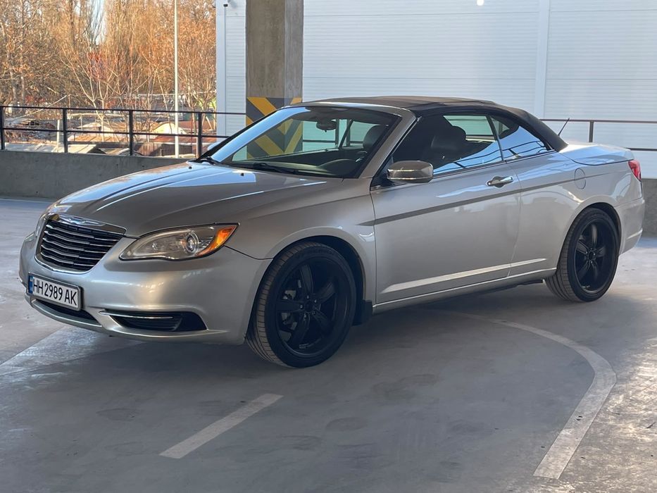 Продам Chrysler 200C