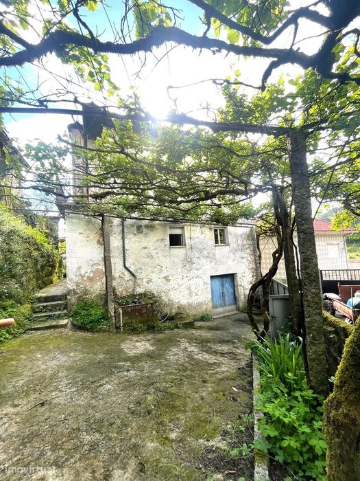 Moradia t 3 c/ Terreno Aboim da Nobrega