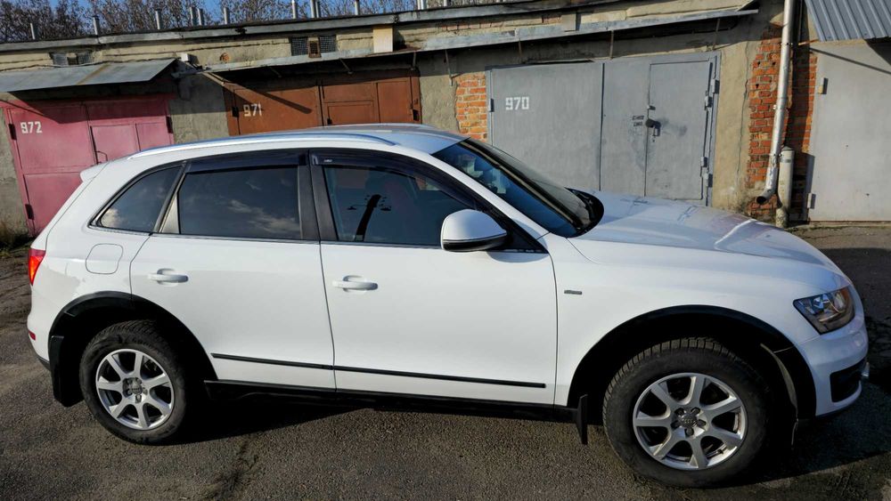 Продам AUDI Q5 2.0 TDI