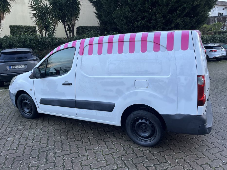 Vendo citroen berlingo longa 3 lugares 2011 bom estado