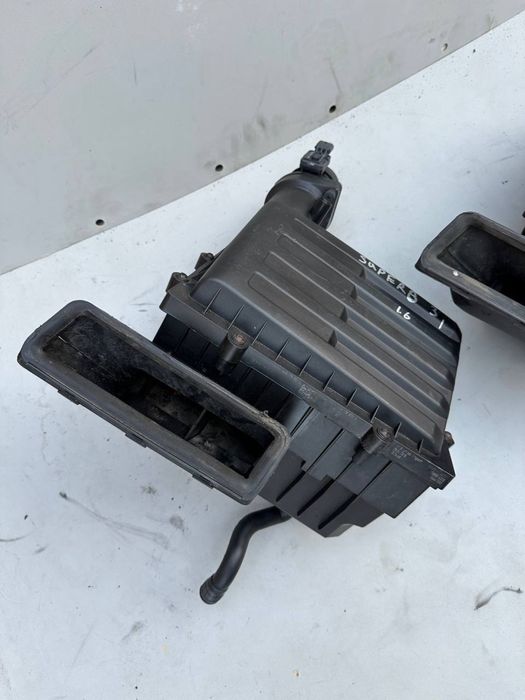 Корпус фільтра 1.6 2.0 Skoda Octavia A5 A7 Superb3 VW Passat B8