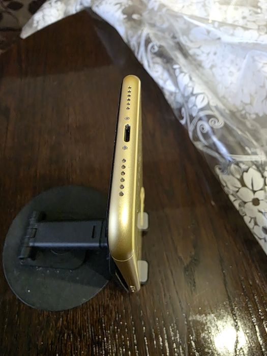 Iphone 11 (64GB) Yellow