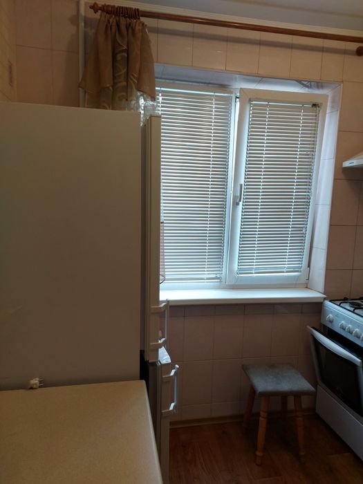 Продам 2кім Метро Палац Спорту.