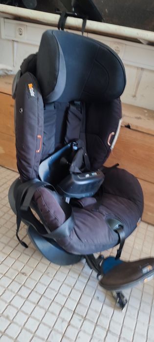 Cadeira auto Be Safe 9-25 kg. Bom estado.