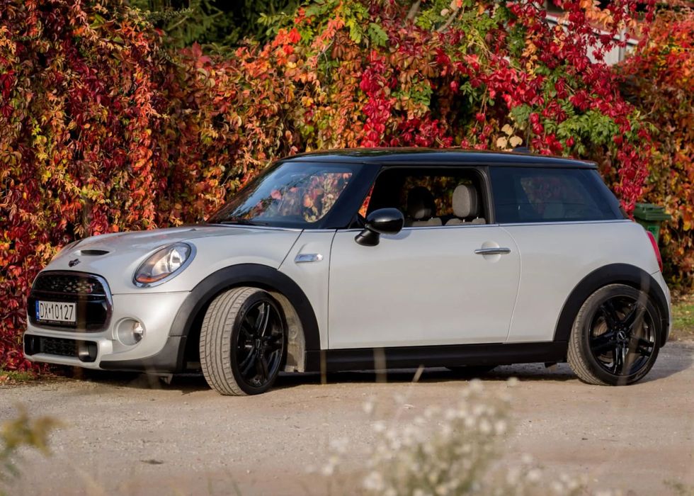 MINI Cooper S JCW/Harman Kardon/NAVI/Niski Przebieg/dodatkowy komplet kół/2właścicie