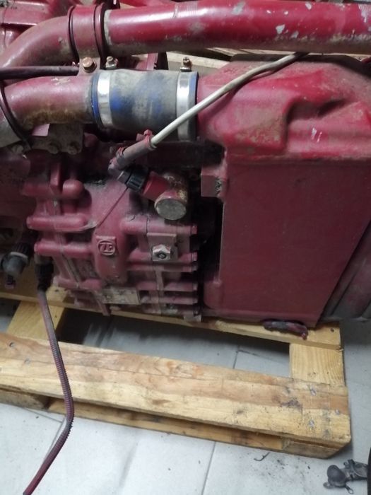 Caixa de velocidades ZF ASTRONIC 12AS 2301