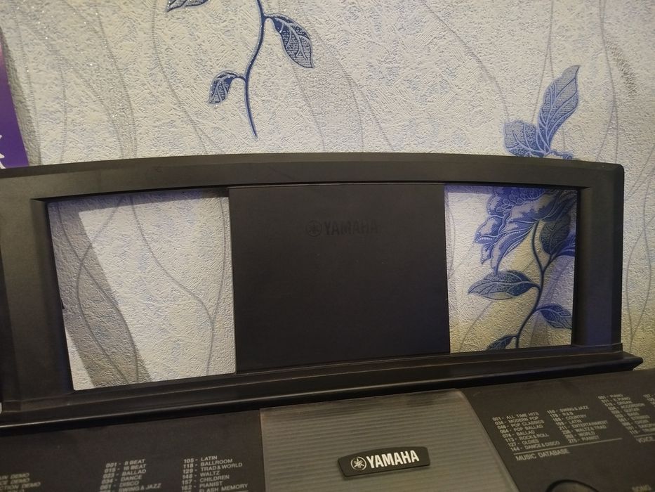 Синтезатор yamaha Е423