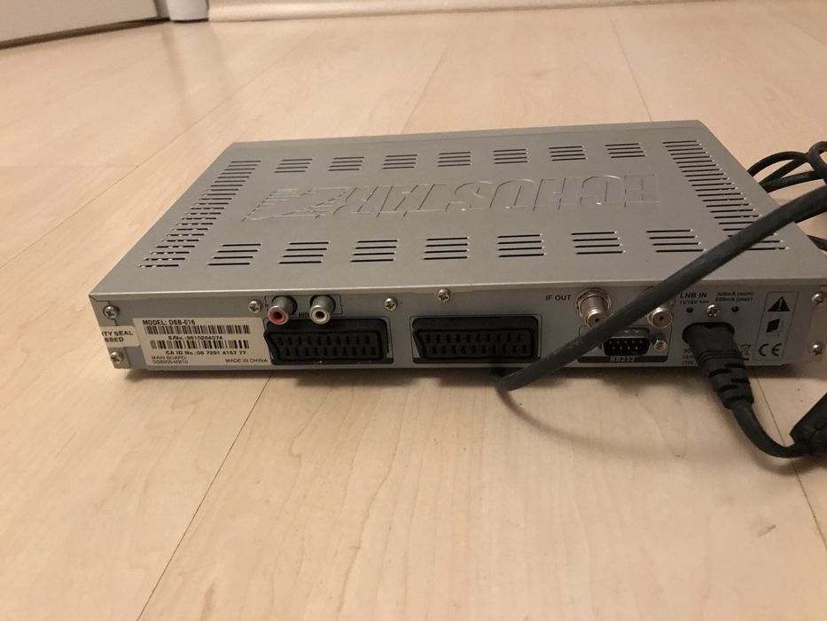 Dekoder satelitarny Echostar DSB- 616 srebrny