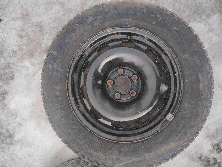 Продам резина з дисками роболтовка 5:100