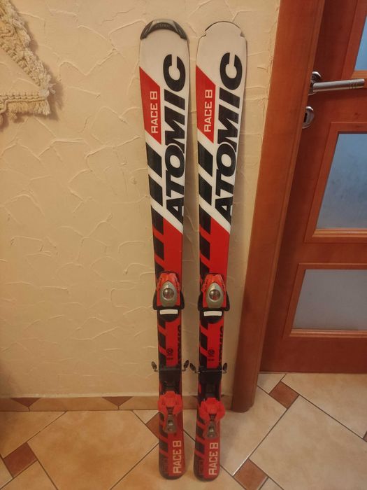 Narty juniorskie _dziecięce Atomic Race 8 130cm