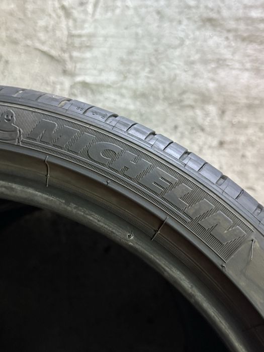 Pneus 305/30zr19 Michelin Pilot Sport com 85% piso