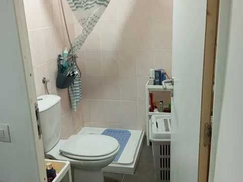 Quarto junto metro Francos
