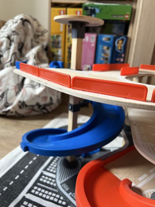 Garaż parking poziomowy lidl playtive drewniany dla autek z windą