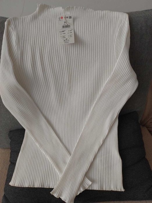 Lekki, nowy sweterek M/L , Reserved, biały
