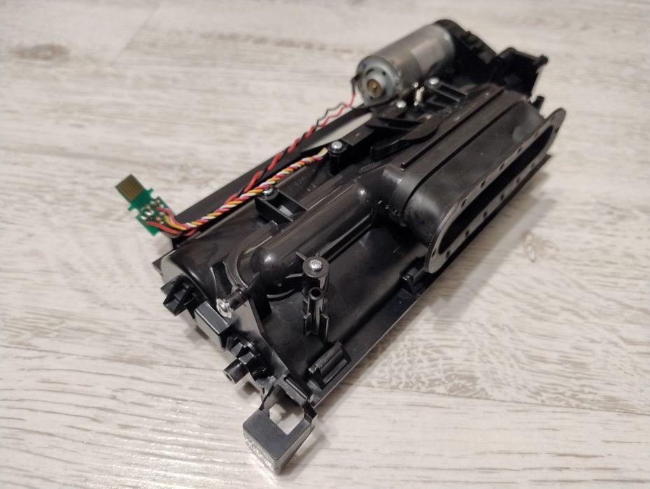 Silnik z przekładnią modułu głowicy czyszczącej Irobot Roomba e, i, j
