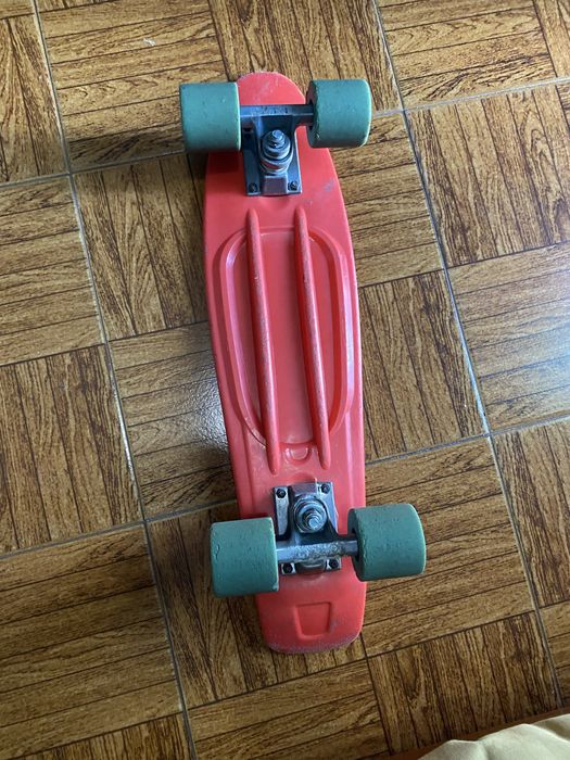 Skateboard Vermelho