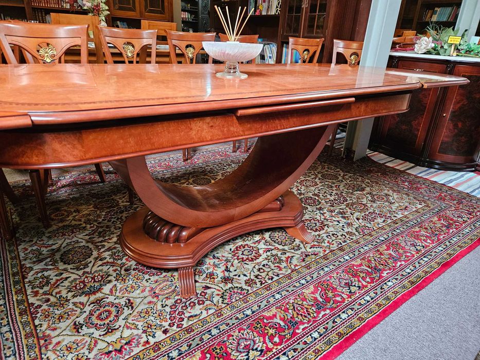 Excelente mesa de sala em cerejeira - extensível - como no