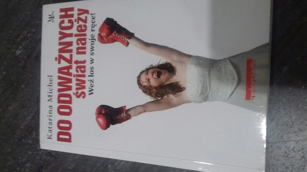 Do odważnych świat należy książka