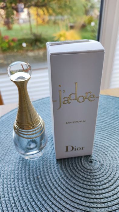 Jadore Christian Dior butelka i opakowanie