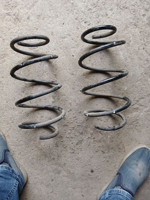 Продам передні пружини Hyundai i30FD