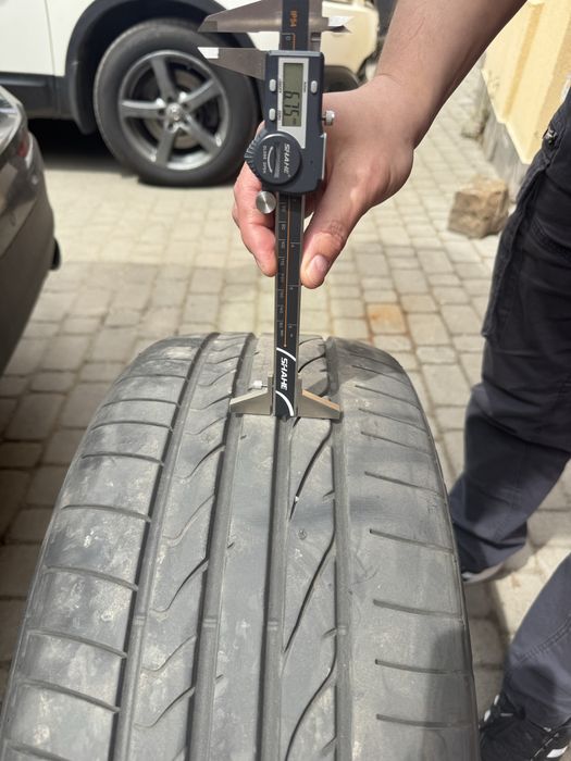 Bridgestone Dueler H/P Sport 255/40 R20