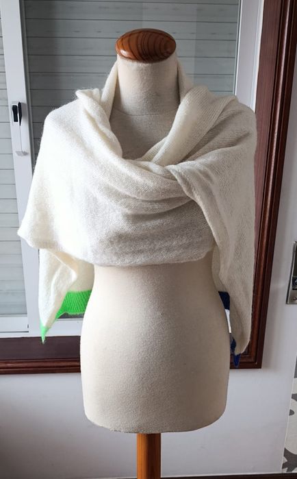 Cachecol em malha, branco - Novo

Os portes são a cargo do comprador,