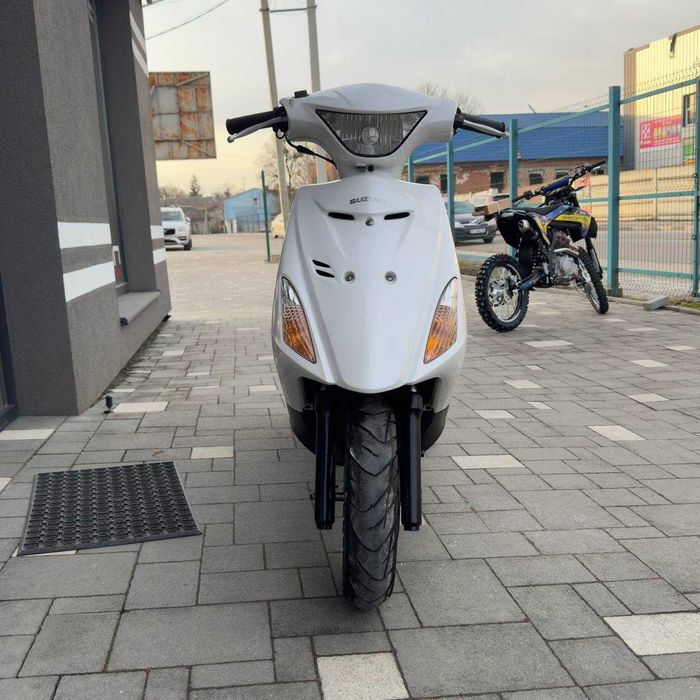 Б/у скутер Suzuki Address V125S, 10 к.с. інжектор, двомісний, доставка