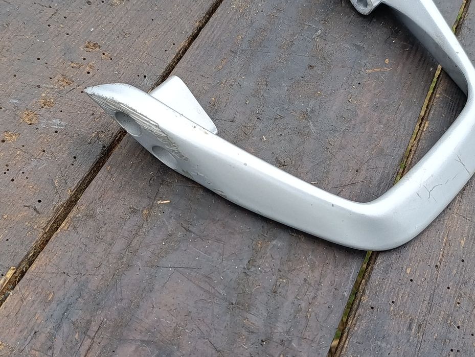 Tylny uchwyt pasażera Honda CBR 125 jc34 rączka