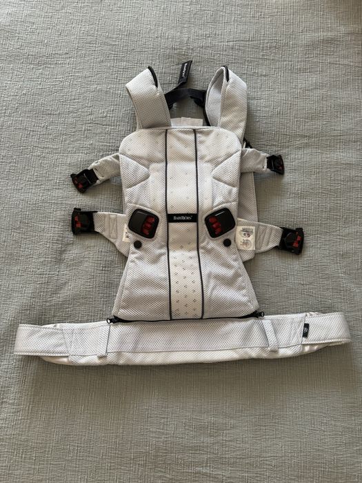 Marsúpio BabyBjörn One Air Cinza claro