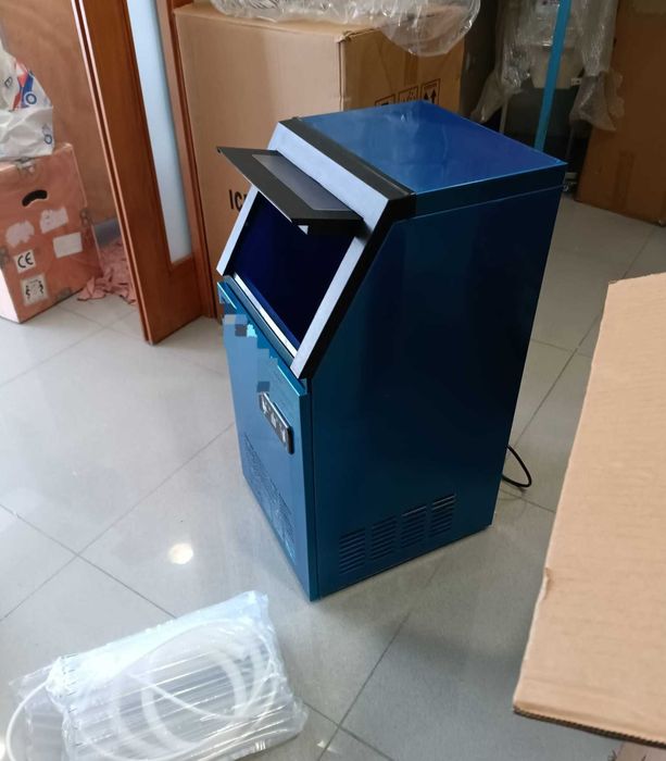 Máquina de gelo comercial , 59 kg/24h  máquina de cubos de gelo