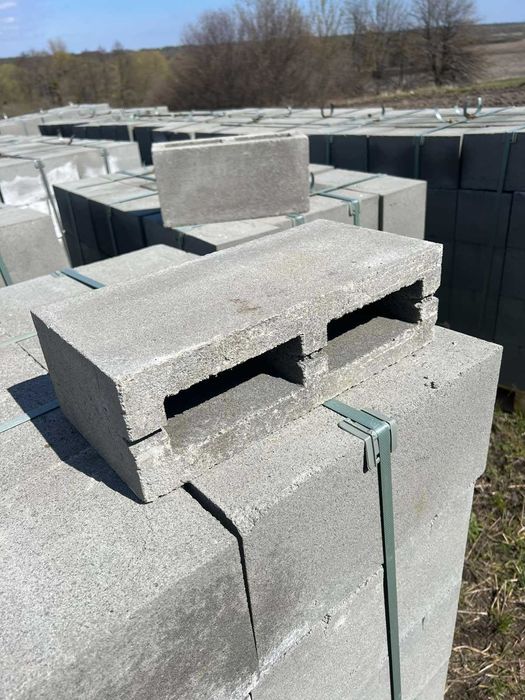 Шлакоблок з двома отворами LT-4-1.2. Доставка. Городище