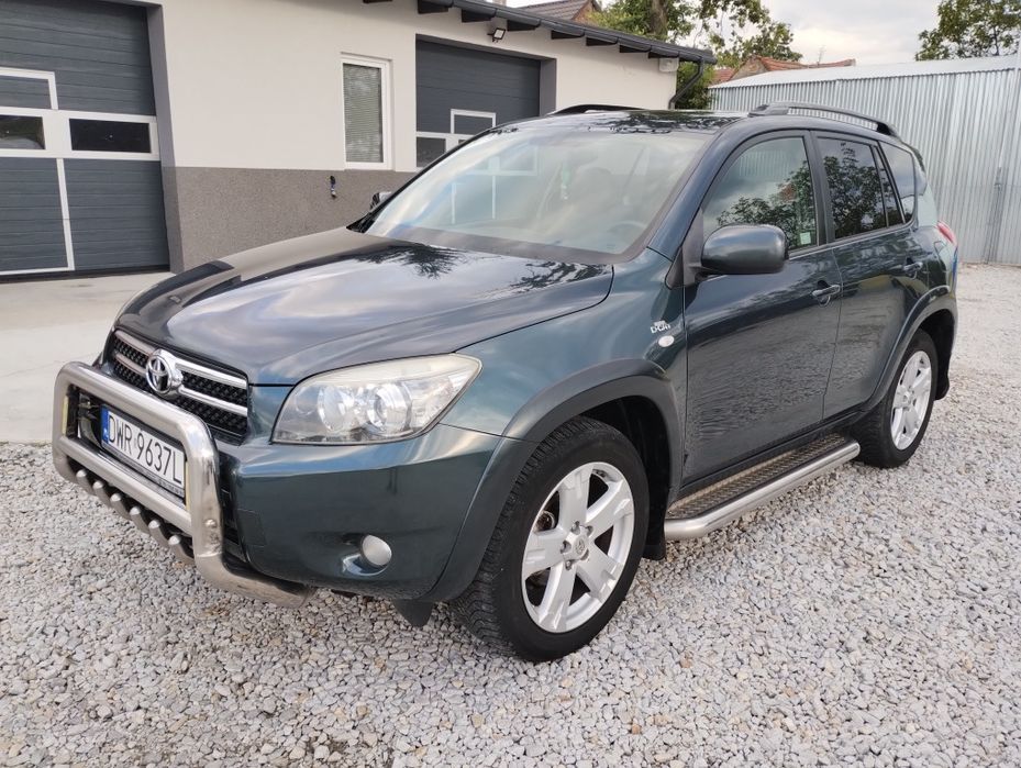 Toyota RAV4 III 2.2 Diesel 4x4 Skóra Chromy Alufelgi 18" Bogate Wypos