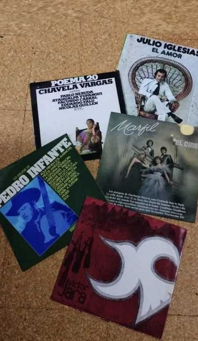 6 LP's de vinil, canções em castelhano