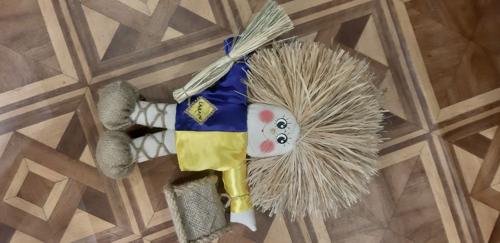 Домовенок Кузя,кукла на чайник,украинская парочка,веник-оберег,магниты