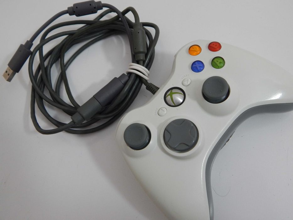 Oryginalny Biały White kontroler gamepad do Xbox 360 i PC Microsoft stan bardzo dobry