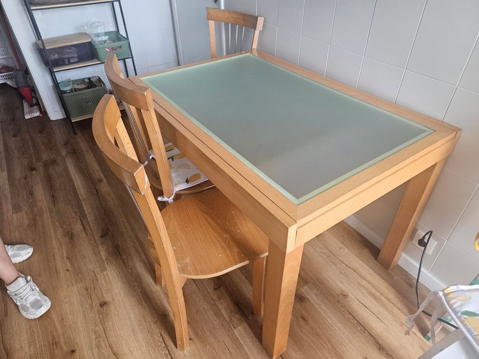 Conjunto de mesa de jantar + 6 cadeiras
