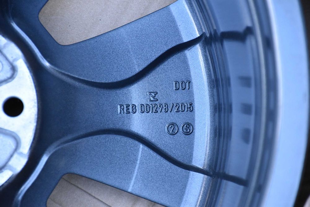 Felgi OEM AUDI A4 B8 B9 A6 Q3 Q5 VW Seat Skoda 19" ORYGINAL