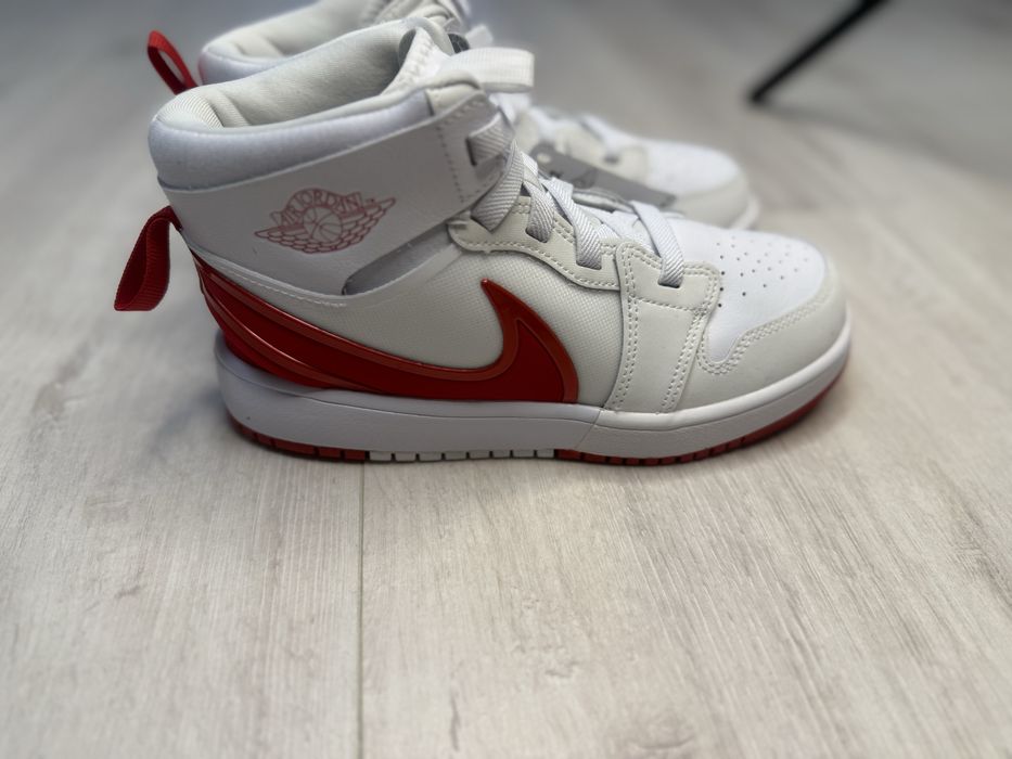 Кросівки дитячі Jordan 1 Mid RM EasyOn FQ1282-106