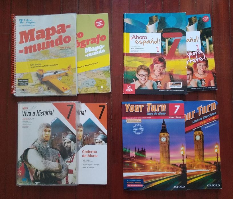 Livros escolares 7 ano Geografia História Inglês Espanhol