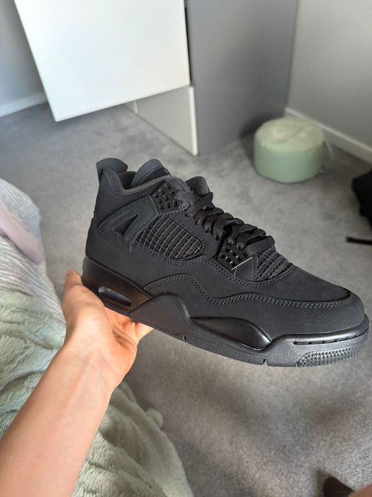 Air Jordan 4 Retro