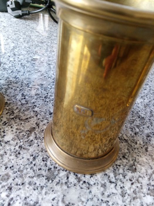 Conjunto de copos medidores em bronze