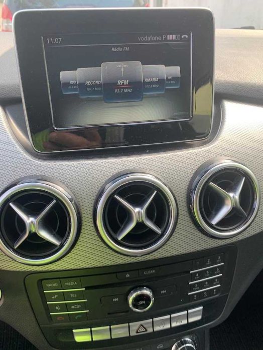 Vendo Mercedes B180 D em otimo estado